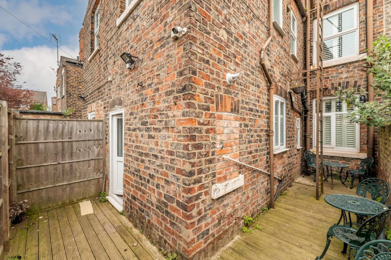 Stunning And Modern 5 Bed House I Pass The Keys *